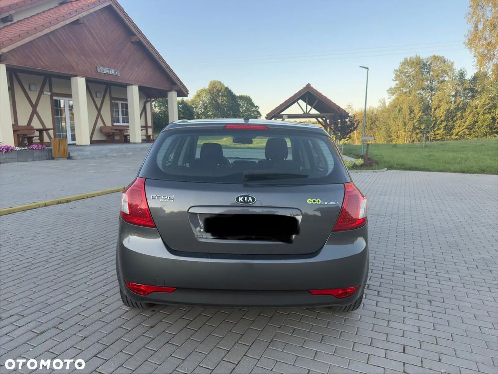 Kia Ceed 1.6 CRDi 90 ISG Vision - 6