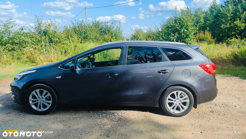 Kia Ceed - 12