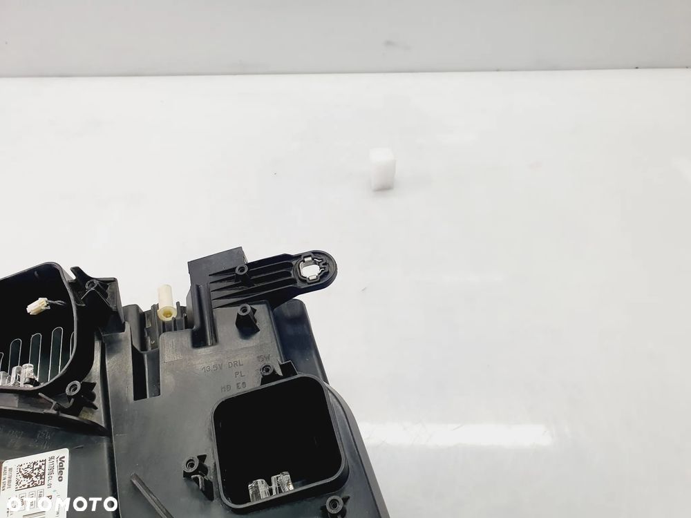 BMW X1 F48 FULL LED LAMPA PRAWA PRZÓD EU!!!  7472220 - 3
