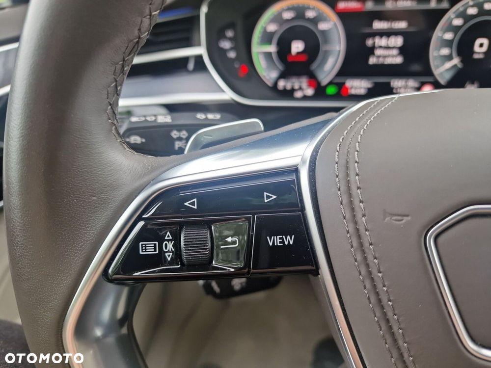 Audi A8 - 24
