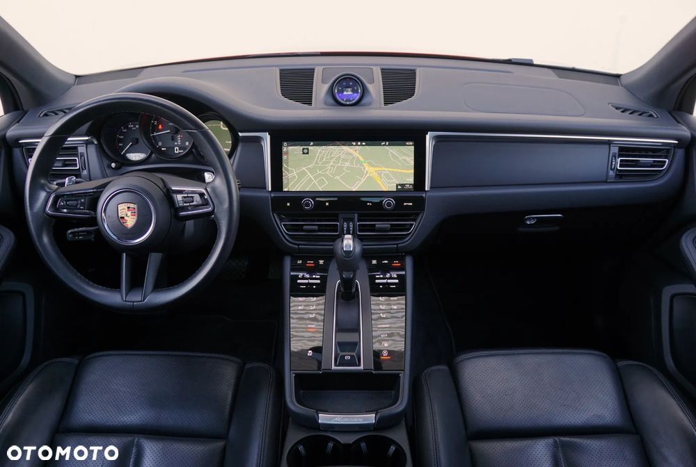 Porsche Macan Standard - 3