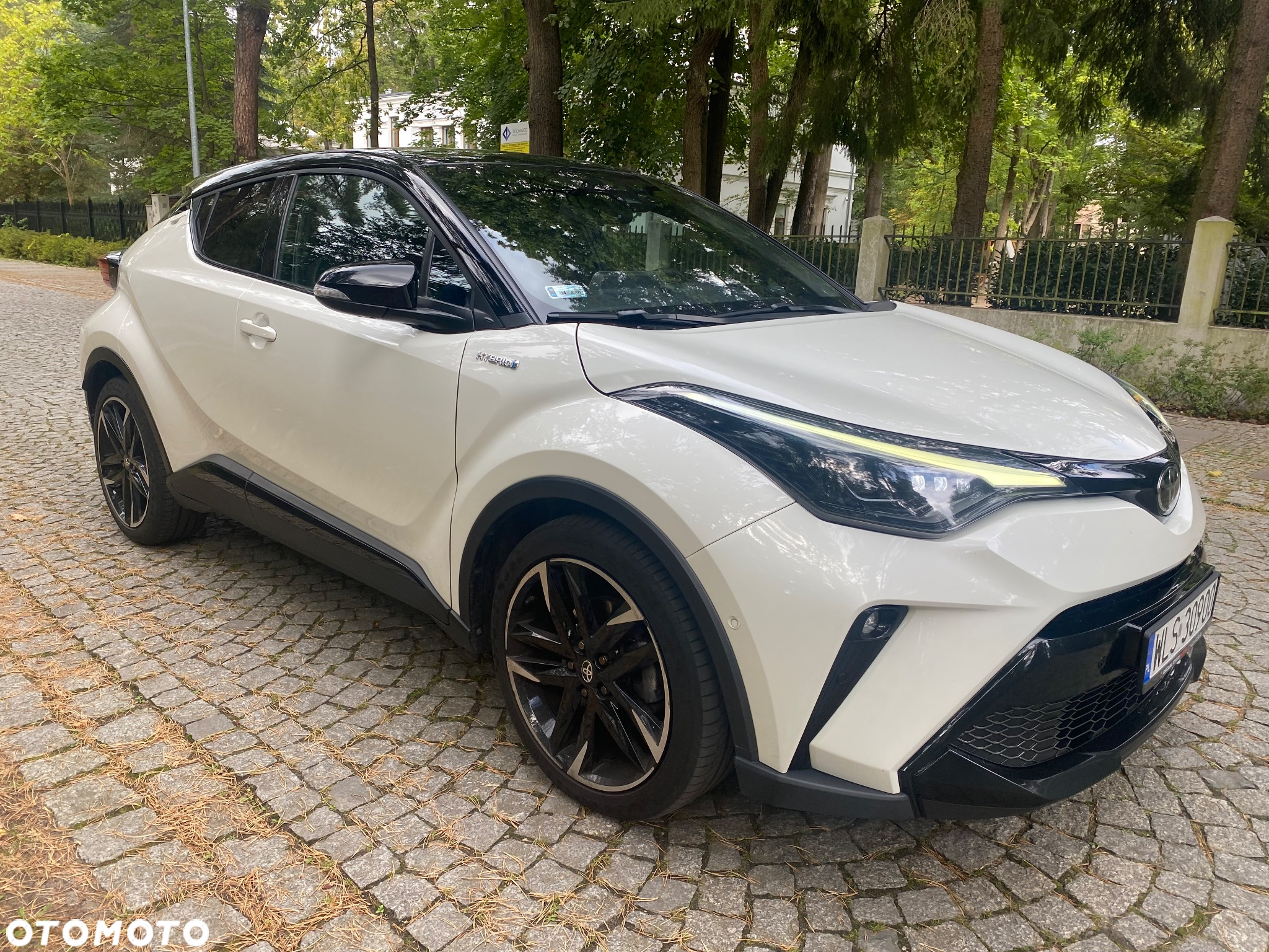 Toyota C-HR 2.0 Hybrid GR Sport - 4
