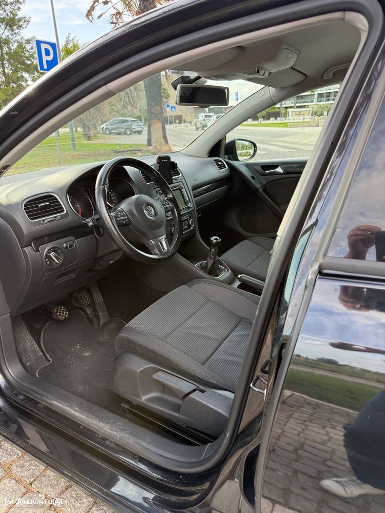 VW Golf 2.0 TDi Confortline - 5