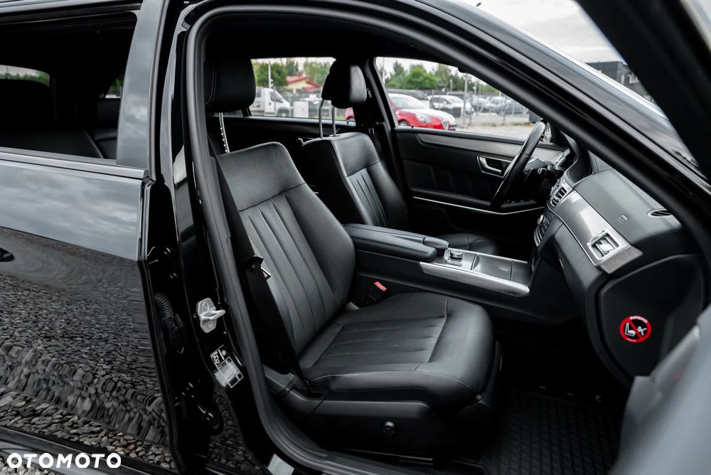 Mercedes-Benz Klasa E 400 4Matic 7G-TRONIC Avantgarde - 21