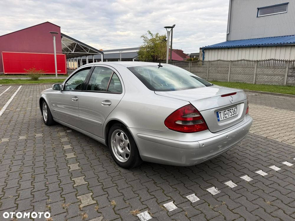 Mercedes-Benz Klasa E - 6