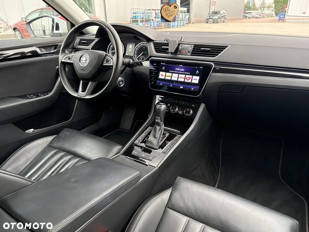 Skoda Superb 2.0 TSI L&K DSG - 22