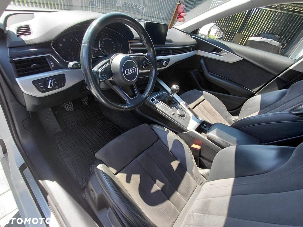 Audi A4 Avant 2.0 TDI - 17