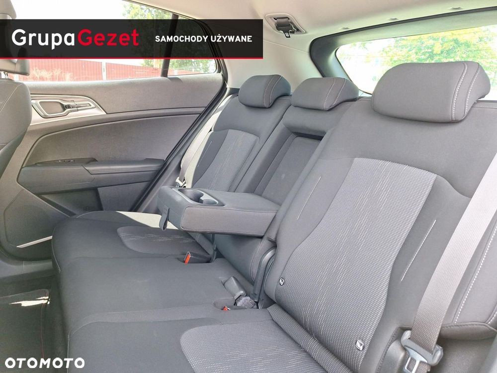 Kia Sportage - 16