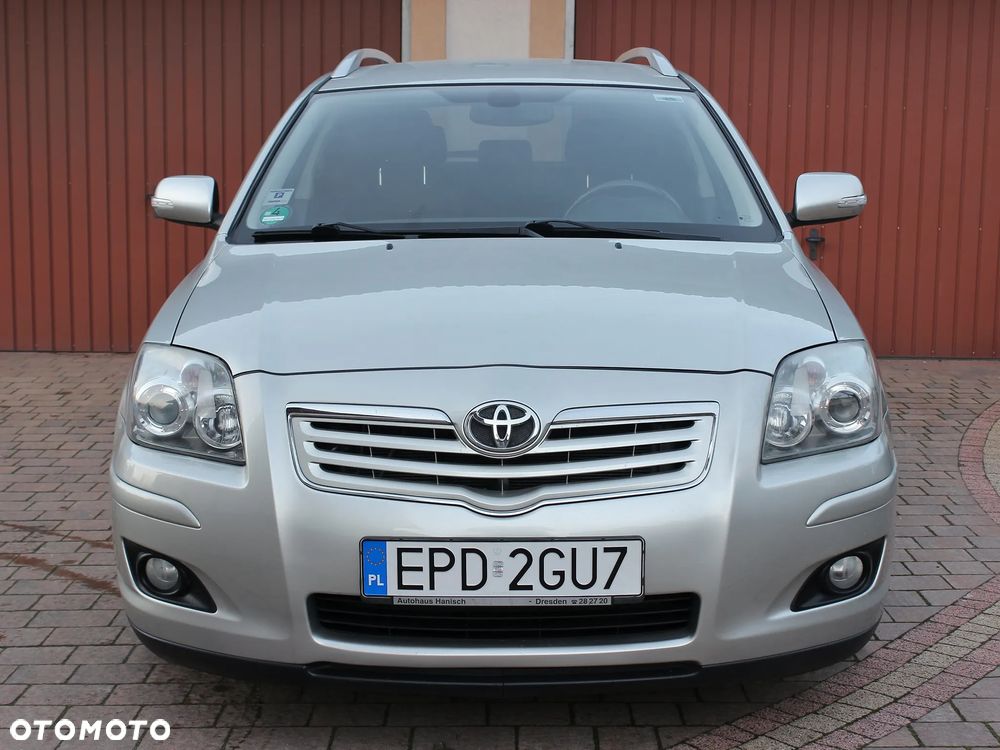 Toyota Avensis 1.8 VVT-i Sol Premium - 11