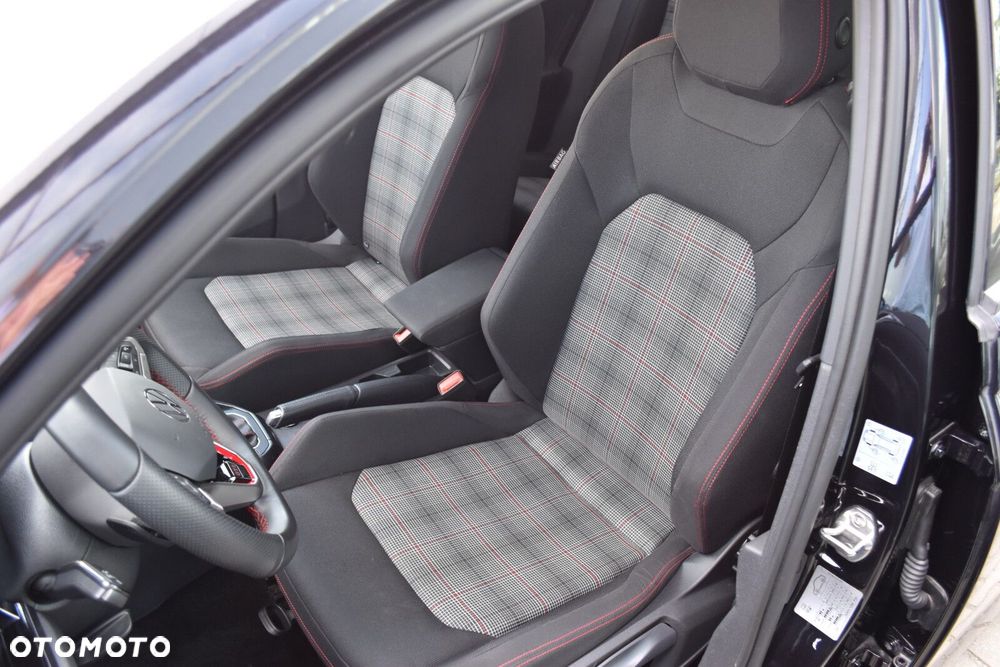 Volkswagen Polo - 27