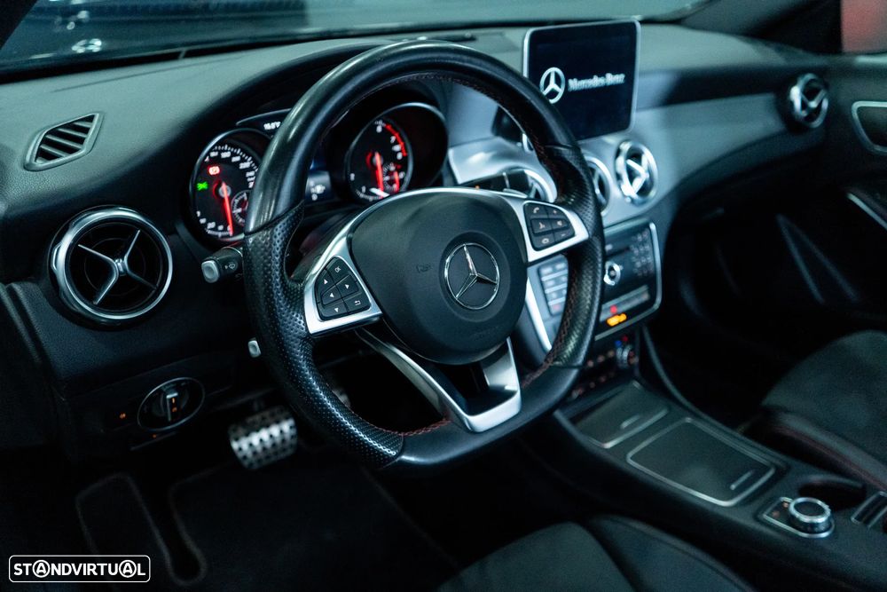 Mercedes-Benz GLA 180 7G-DCT AMG Line - 8