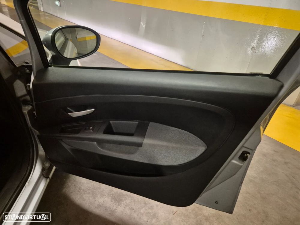 Fiat Grande Punto 1.2 Active - 41