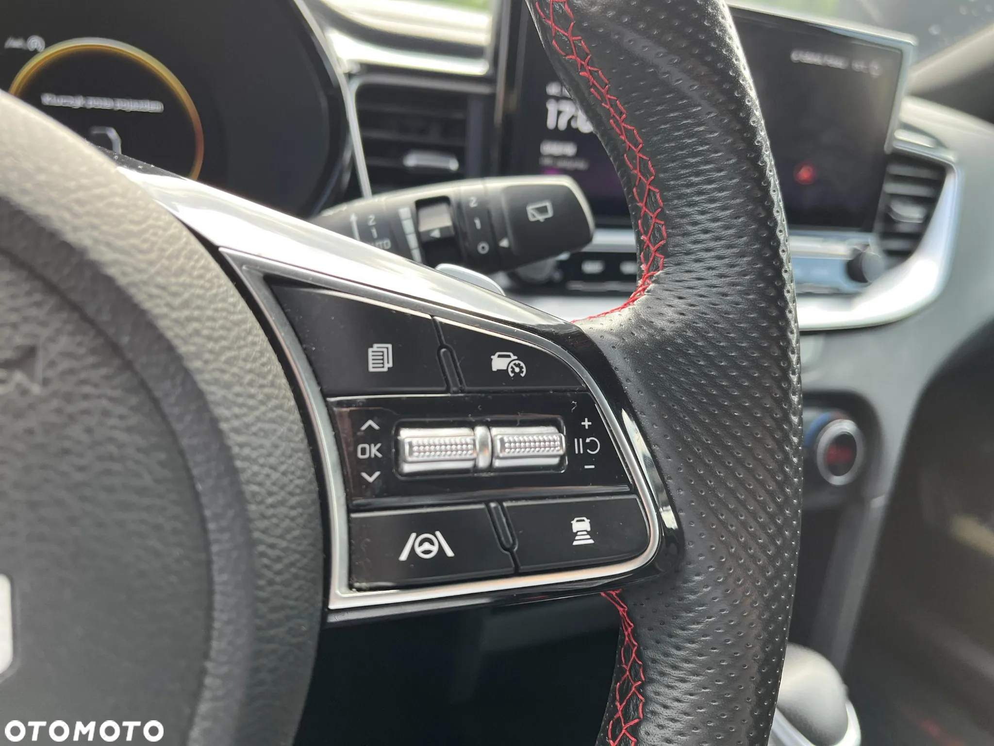 Kia Ceed 1.6 T-GDI GT DCT - 23