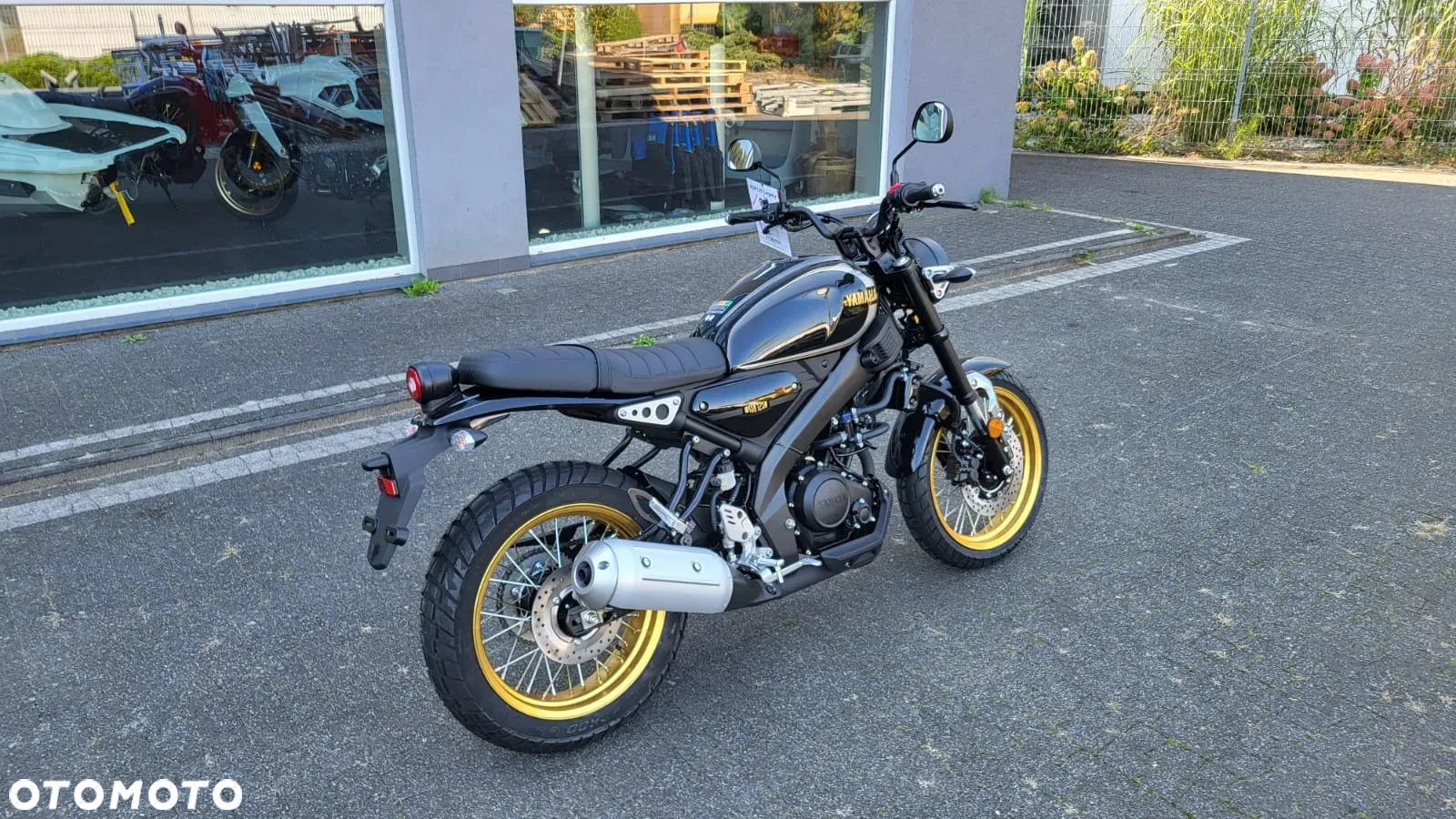Yamaha XSR - 4