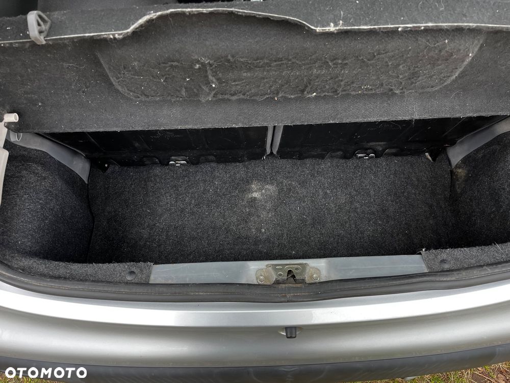 Peugeot 107 1.0 Trendy - 16