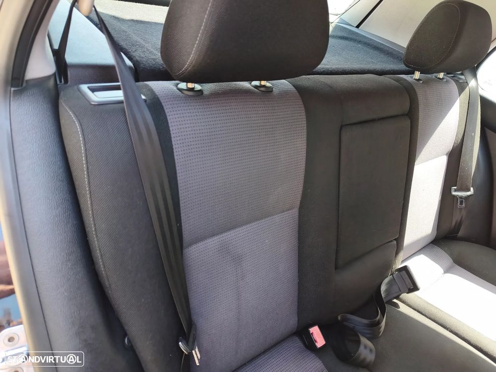 VW Golf 1.4i Confortline - 11