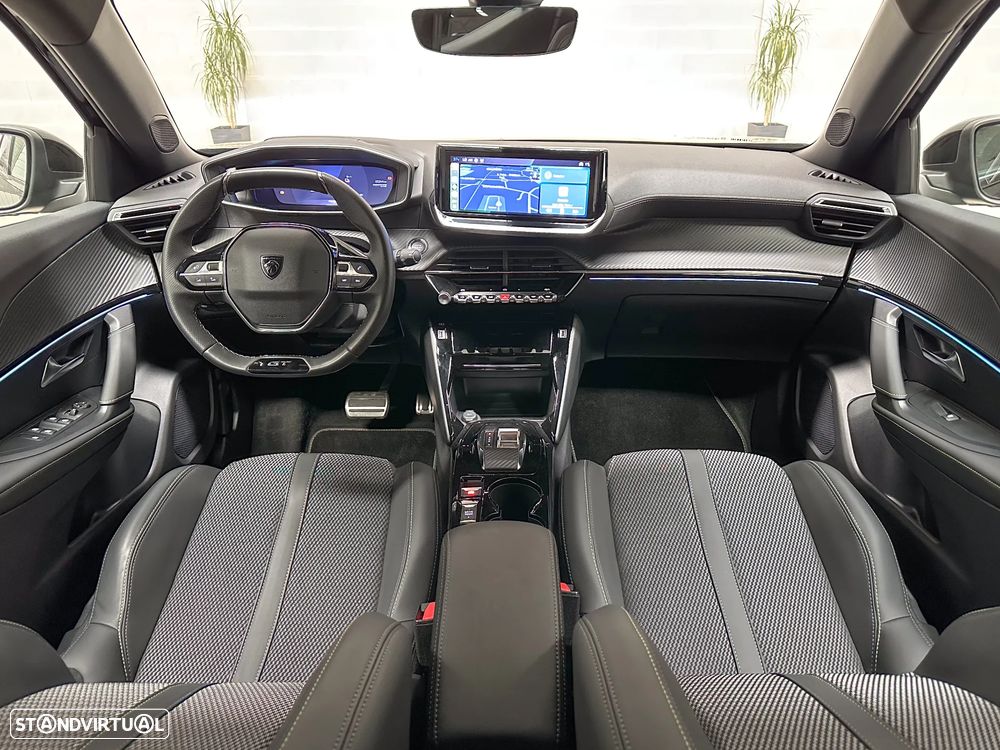 Peugeot e-2008 54 kWh GT - 13