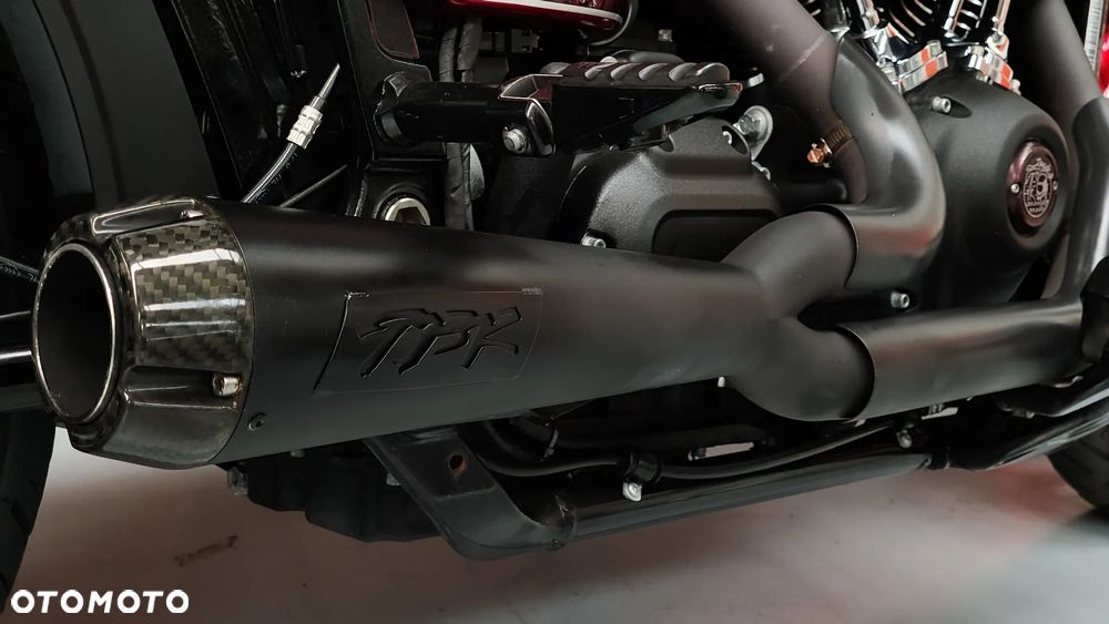 Harley-Davidson Softail Street Bob - 19