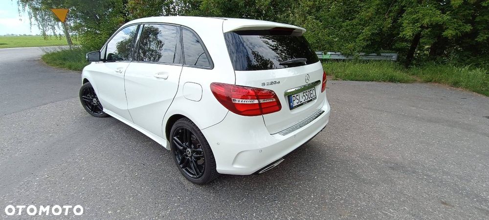 Mercedes-Benz Klasa B 220 (CDI) d AMG Line - 2