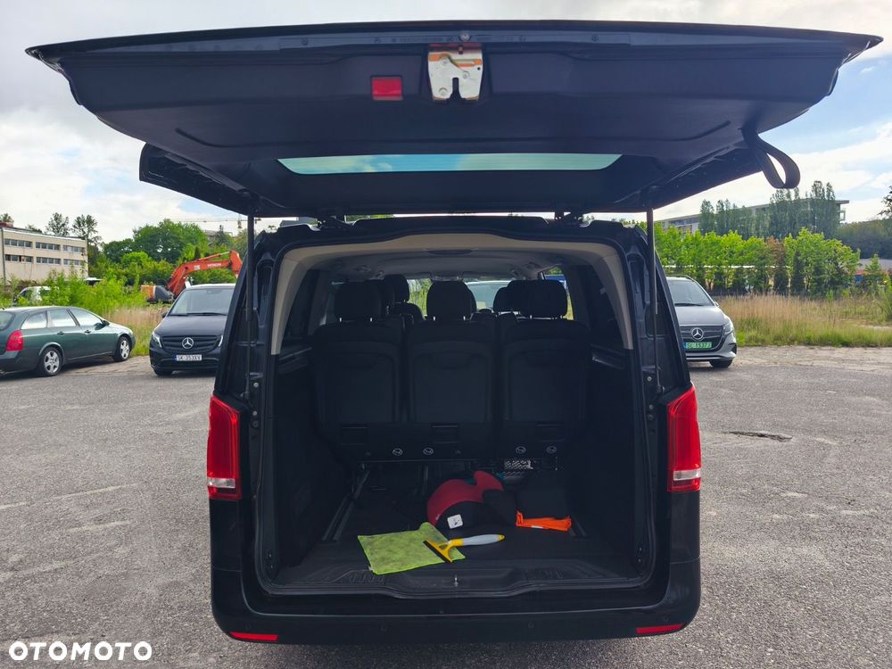 Mercedes-Benz E-Vito - 25