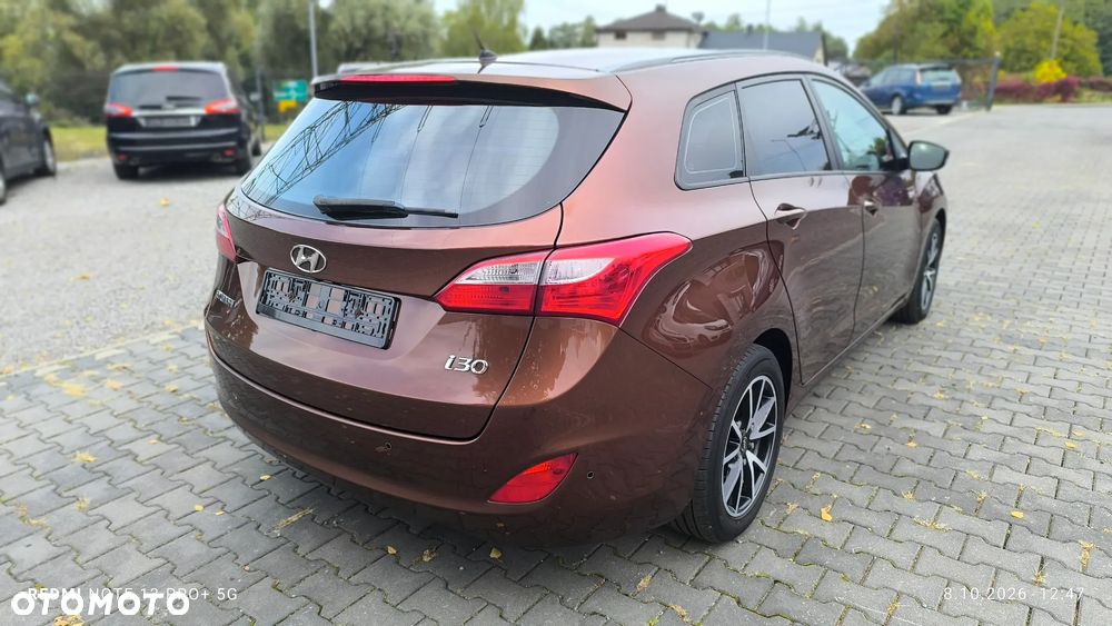 Hyundai i30 1.6 Premium - 8