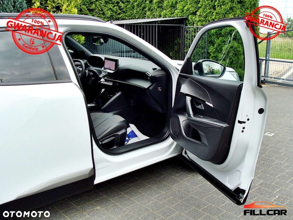 Peugeot 2008 PureTech 130 Allure S&S EAT8 - 13