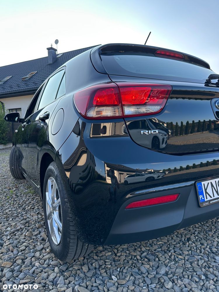 Kia Rio 1.4 L - 38