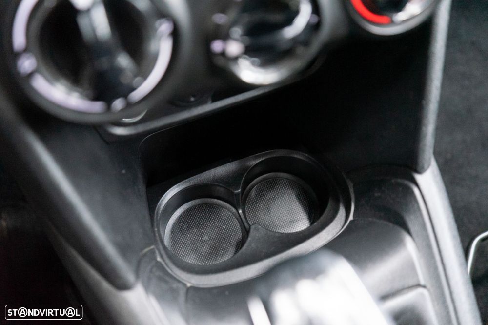 Peugeot 208 1.2 PureTech Style - 31