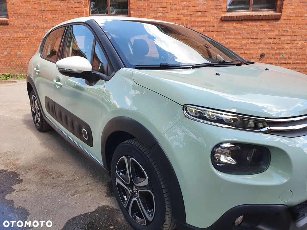 Citroën C3 Pure Tech 82 SHINE - 2