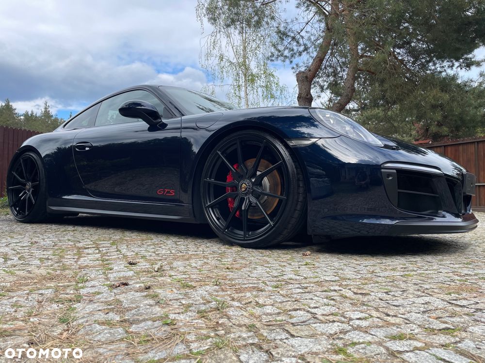 Porsche 911 - 26