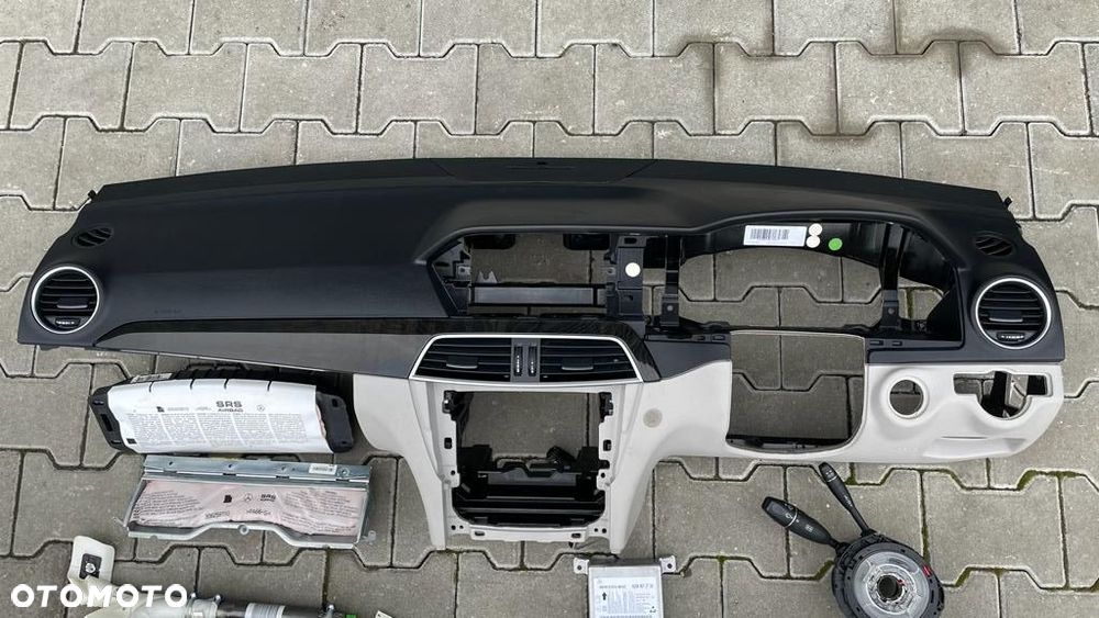 MERCEDES C W204 LIFT DESKA KONSOLA PODUSZKI PASY ANGLIK - 2