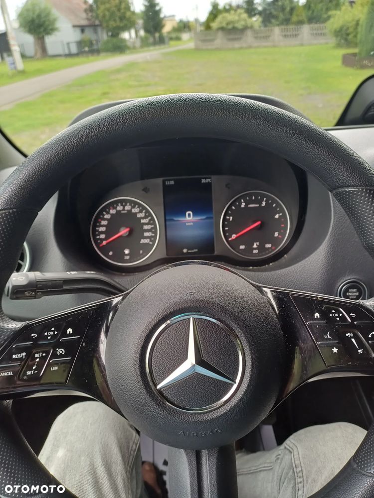 Mercedes-Benz SPRINTER - 10