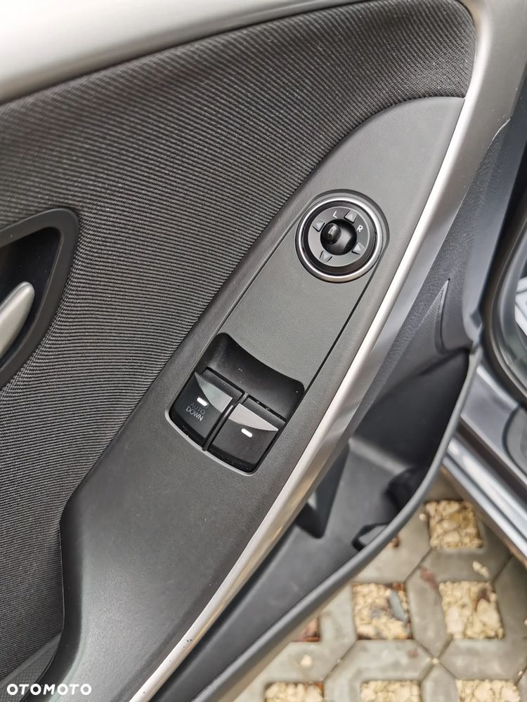 Hyundai i30 1.6 CRDi Comfort - 26