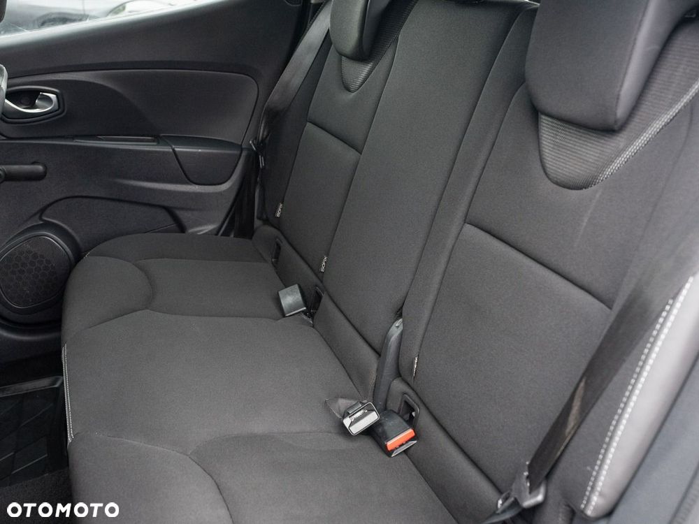 Renault Clio - 21