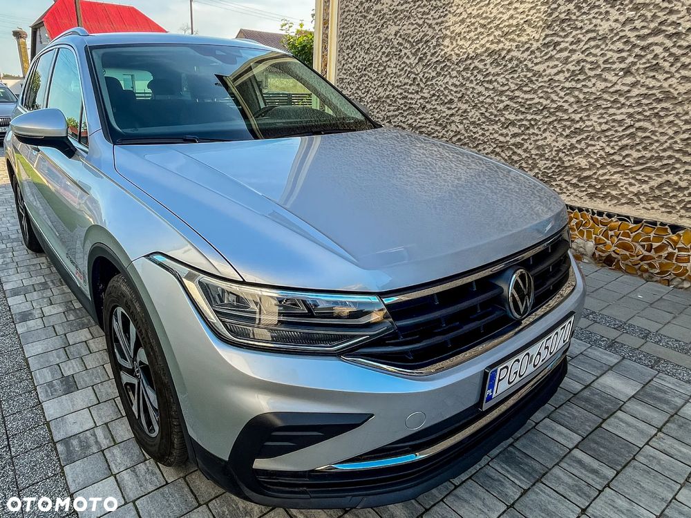 Volkswagen Tiguan - 23