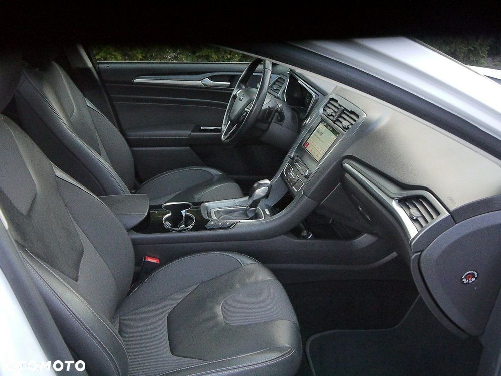 Ford Mondeo 2.0 TDCi Titanium X - 34