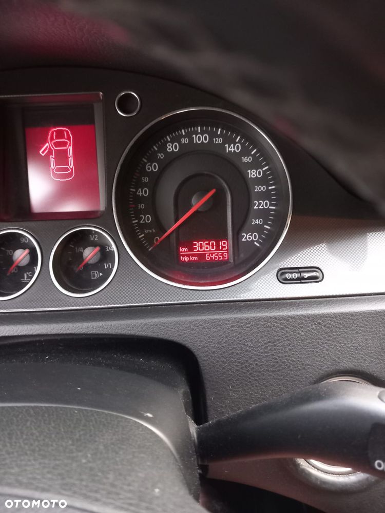 Volkswagen Passat - 9