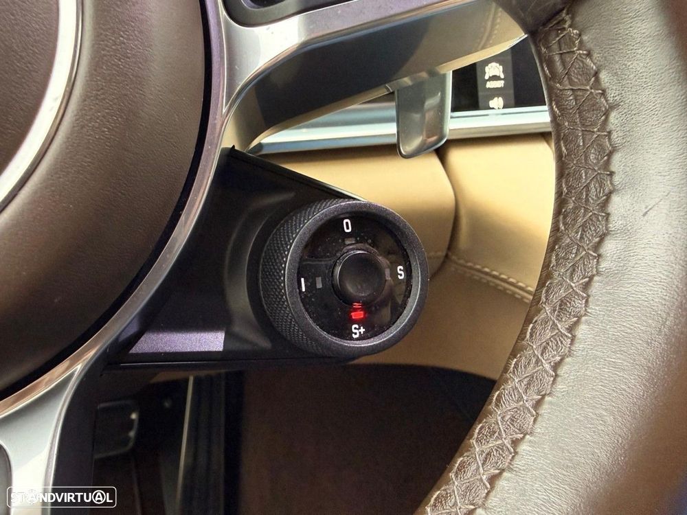 Porsche Panamera 4 S - 19