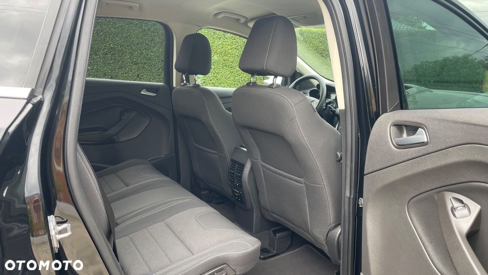 Ford Kuga - 15