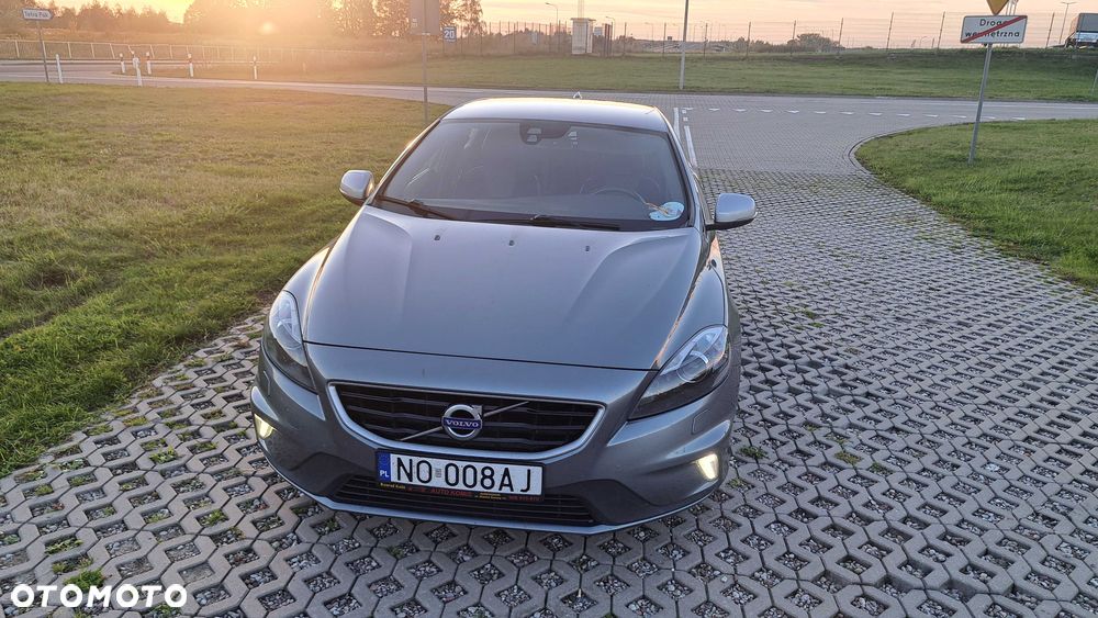 Volvo V40 2015 photo 3