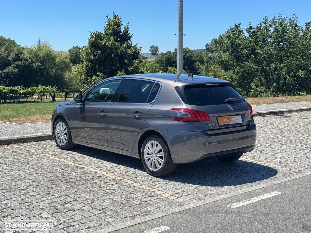 Peugeot 308 - 6