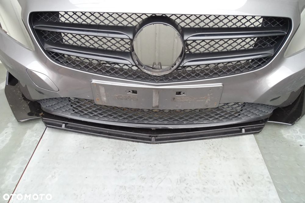 MERCEDES A-KLASA W176 Zderzak Przód  Przedni Grill - 5