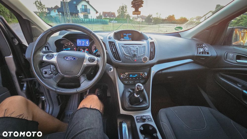 Ford Kuga - 13
