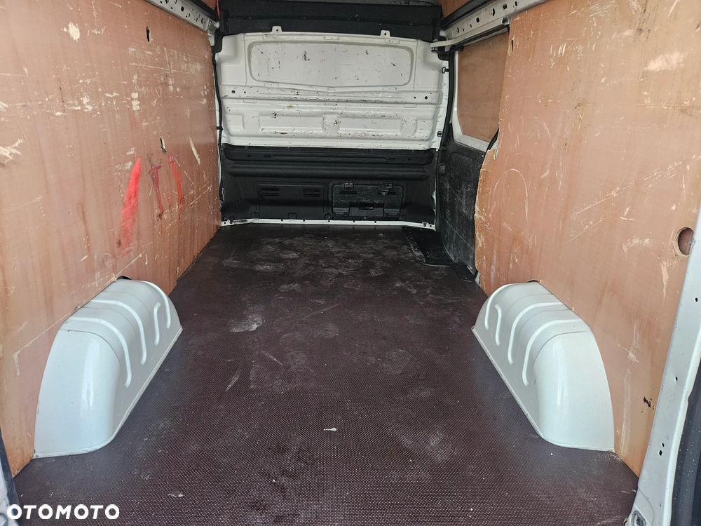 Renault TRAFIC 140*L3H3* - 9