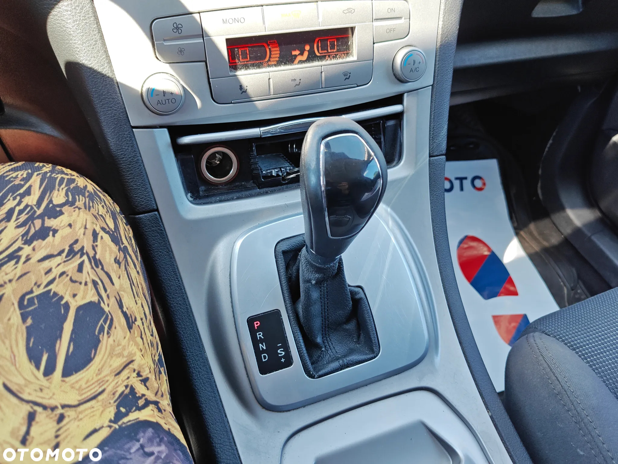Ford S-Max 2.0 TDCi Gold X - 24