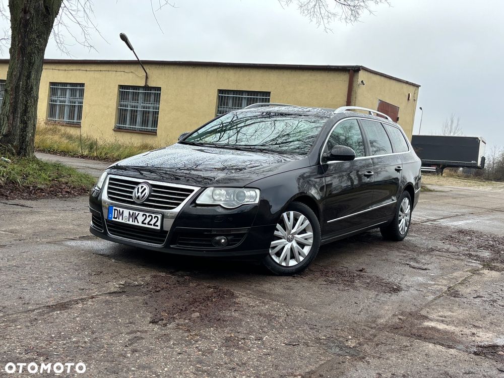 Volkswagen Passat 2.0 TDI DPF BlueMotion Technology Highline - 29