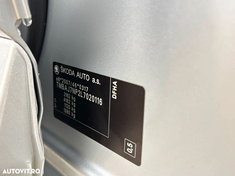 Skoda Superb 2.0 TDI DSG Style - 36