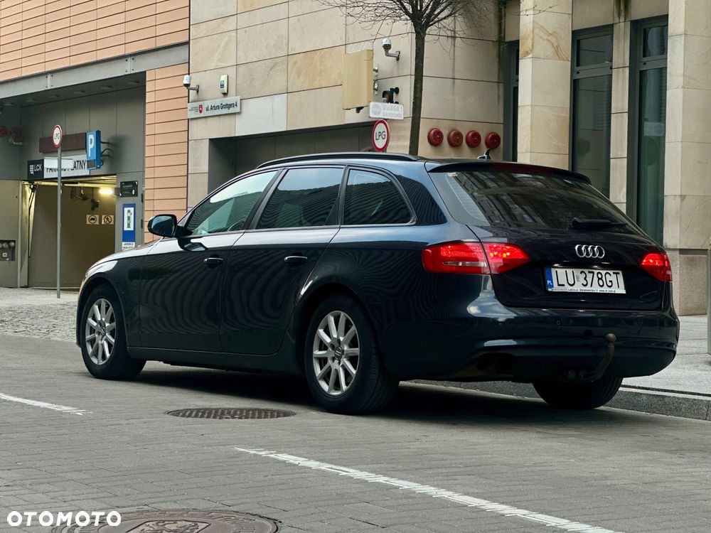 Audi A4 Avant - 4