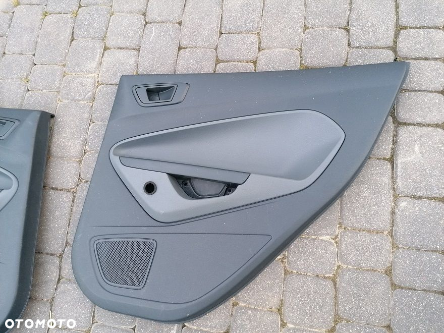 FORD FIESTA MK7 BOCZKI TAPICERKI DRZWI EUROPA KPL - 4