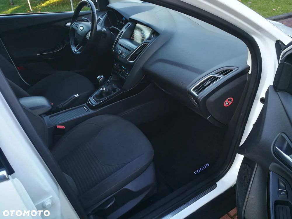 Ford Focus 1.6 TDCi Platinium X - 16